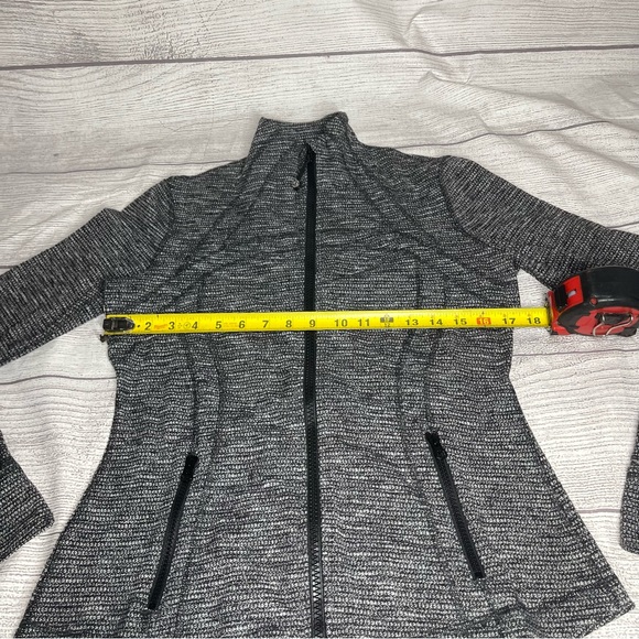 Lululemon Women's 10 Define Full Zip Black White Jacket - Picture 7 of 7
